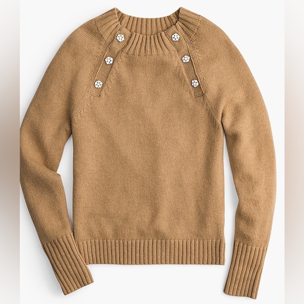 Crewneck sweater with jeweled buttons SzL